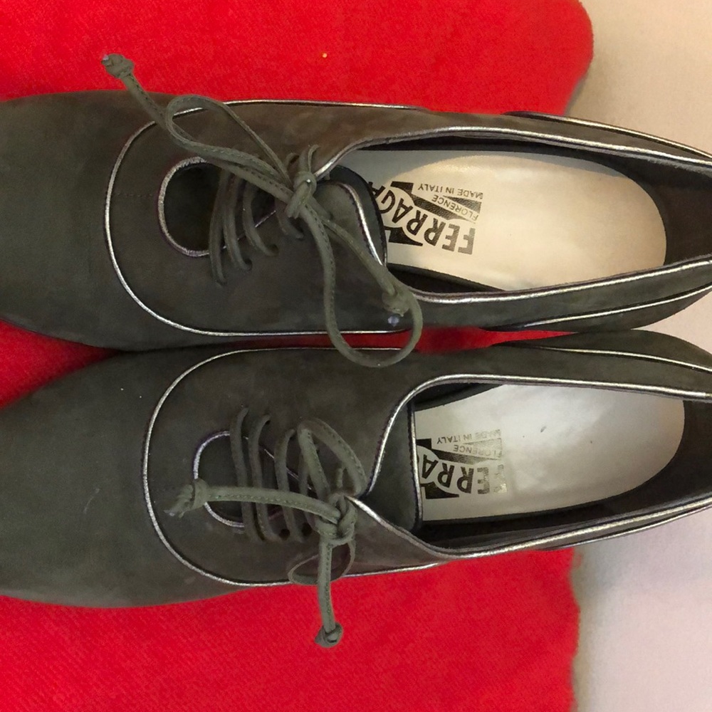 Shoes - Picture 4 of 5